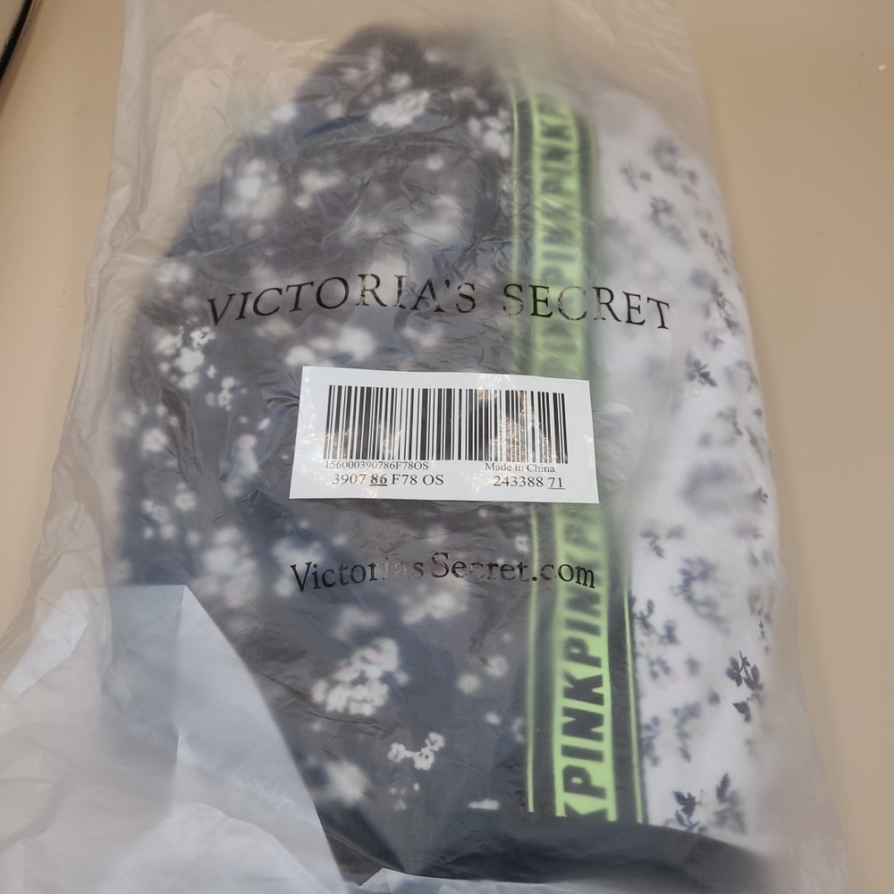 Victoria's Secret Getaway Weekend Gym Tote Bag - Floral Brand New- Very Large! - Picture 8 of 8